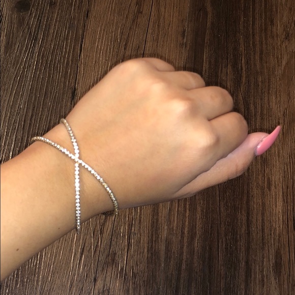 Dainty Criss Cross Bracelet - Picture 2 of 4